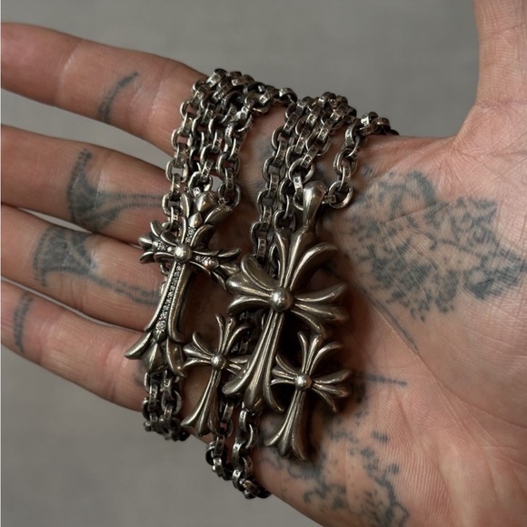 Chrome Hearts - Picture 1 of 5